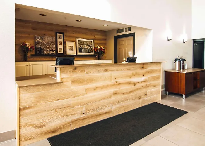 Country & By Radisson, Stockton, Il Hotel 3*