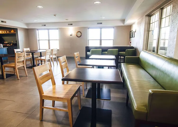 Country & By Radisson, Stockton, Il Hotel 3*