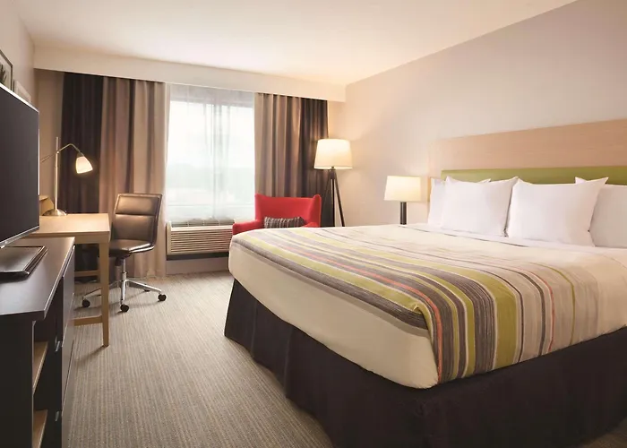Hotel Country & By Radisson, Stockton, Il