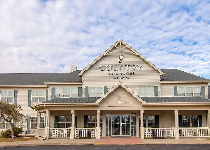 Hotel Country & By Radisson, Stockton, Il Stockton